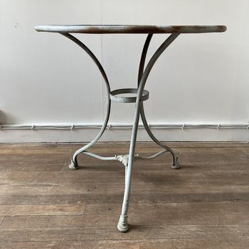 Arras Table