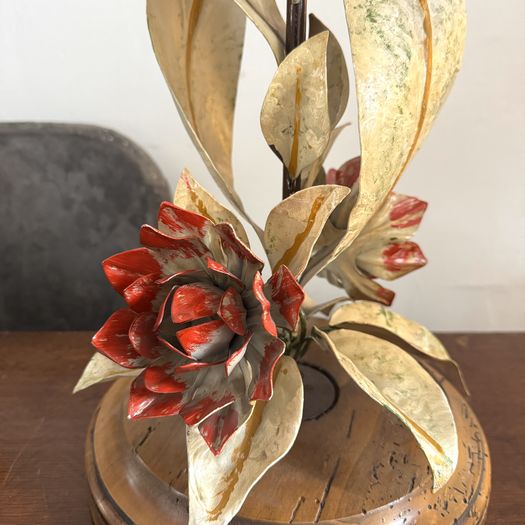 Metal Flower Lamp