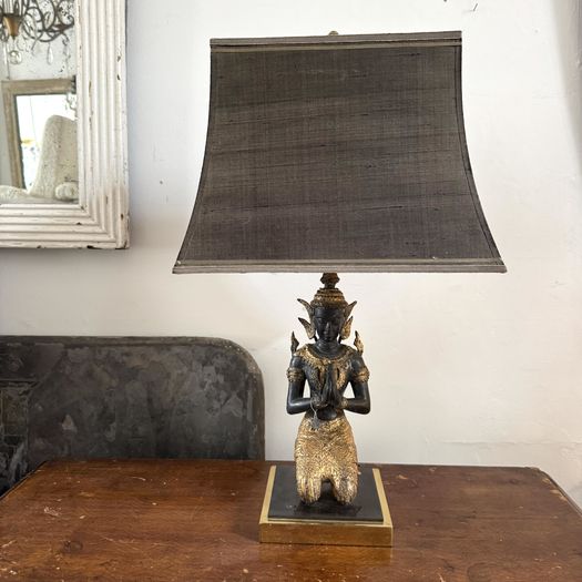 Thephanom Lamp