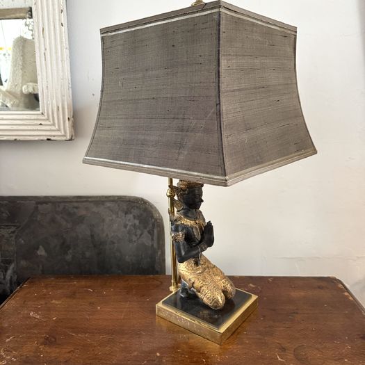 Thephanom Lamp