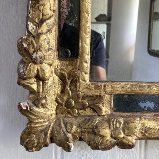 French 18th Century Giltwood Mirror