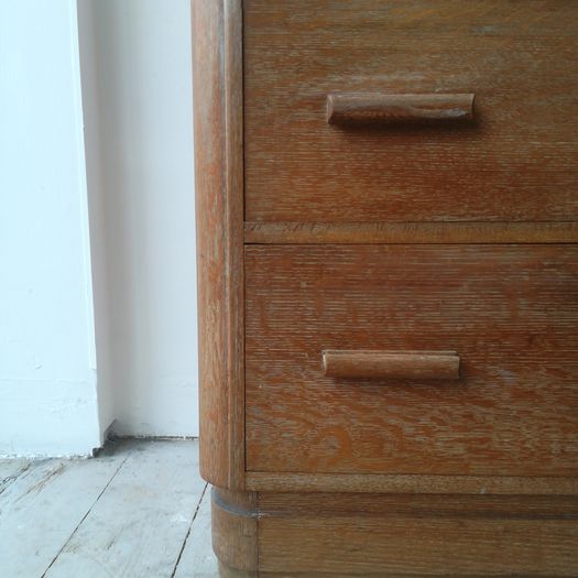 1930s Heals type chest