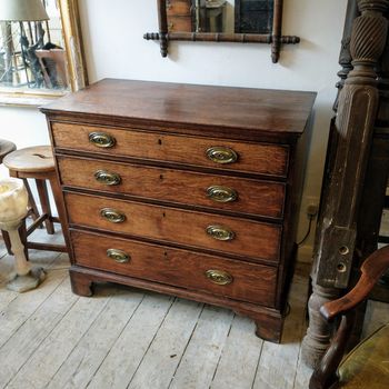 C18th George III chest of drawers