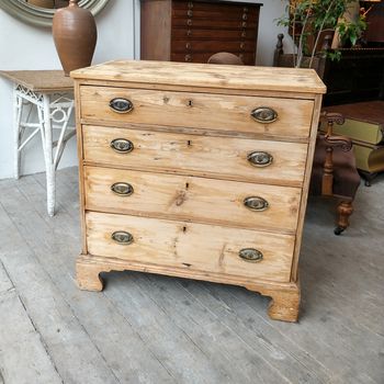 Georgian pine chest drawers