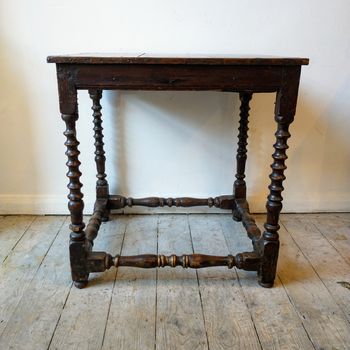 Early provincial table
