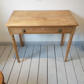 Georgian pine table