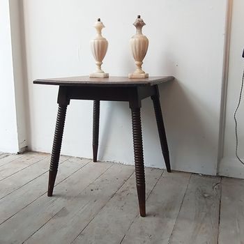 Late C19th solid oak Aesthetic Movement table