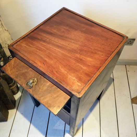 Georgian night cabinet