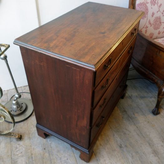 Georgian bachelor's chest