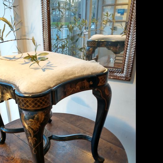 Chinoiserie antique stool
