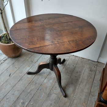 C18th heavy oak plank top centre table
