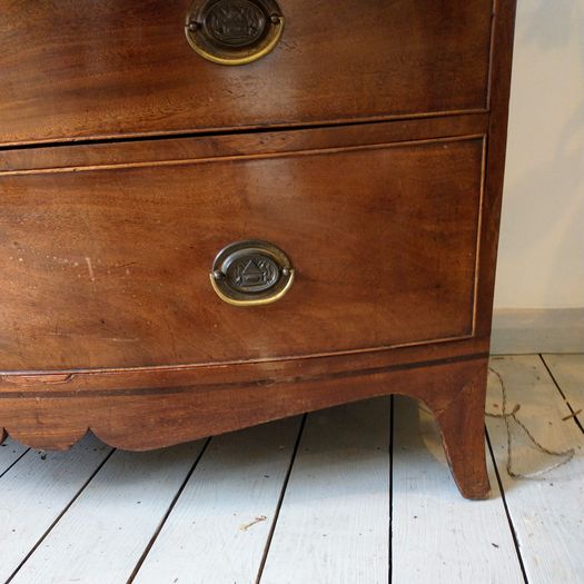 Regency bow chest drawers