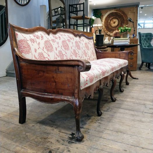 Late C18TH walnut Italian settee