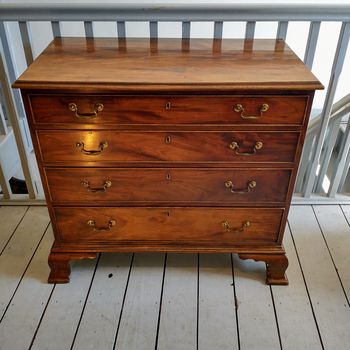 Early Georgian chest drawers