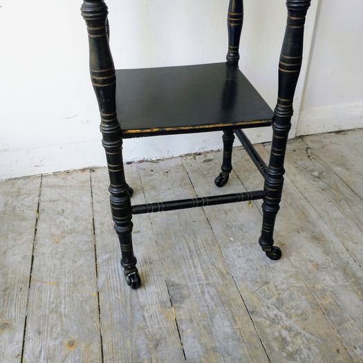 Aesthetic movement lamp table