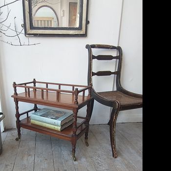 Aesthetic movement lamp table