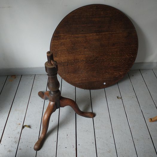 Georgian oak C18TH wine table