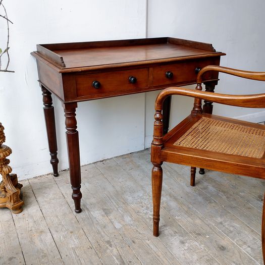 Superb quality antique writing table