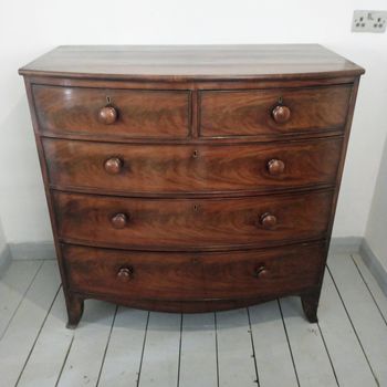 Georgian bow fronted Regency chest of drawers