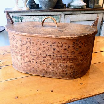 Folk art antique bentwood Swedish box
