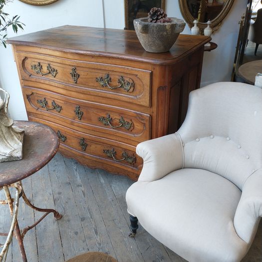 French serpentine C18TH walnut Louise xvi commode