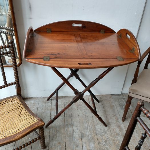 Georgian butler's table