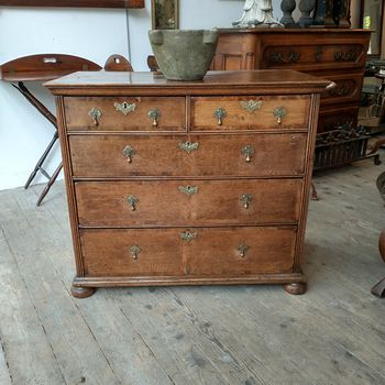 Queen Anne country chest