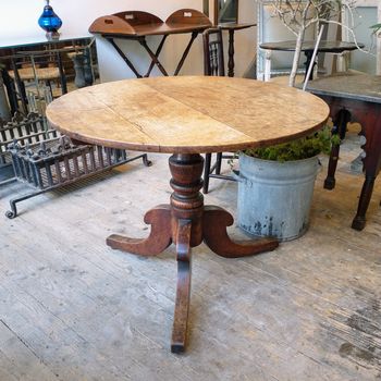 Georgian oak farmhouse round table