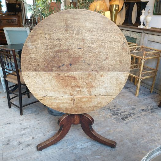 Georgian oak farmhouse round table