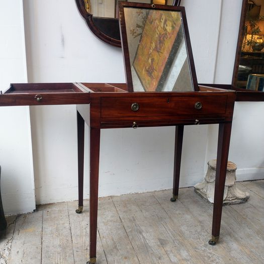 George III gentleman's dressing table