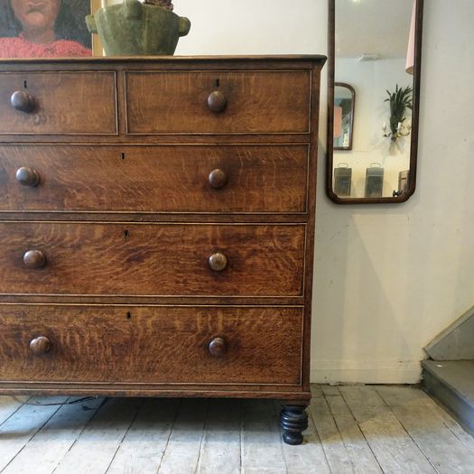 Georgian oak chest