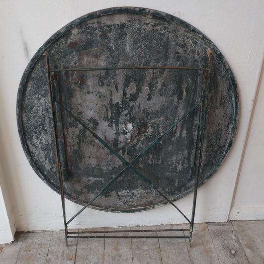 Heavy duty French early C20th round garden table