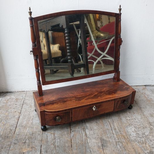 Georgian dressing mirror