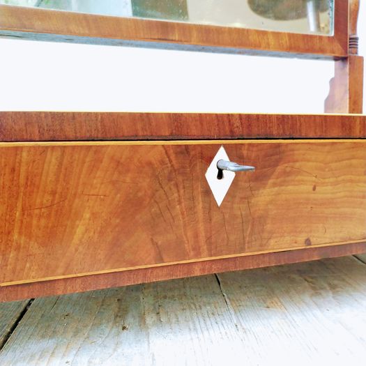 Georgian dressing mirror