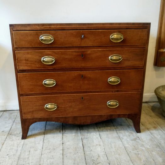 Georgian chest drawers of smallish proportions