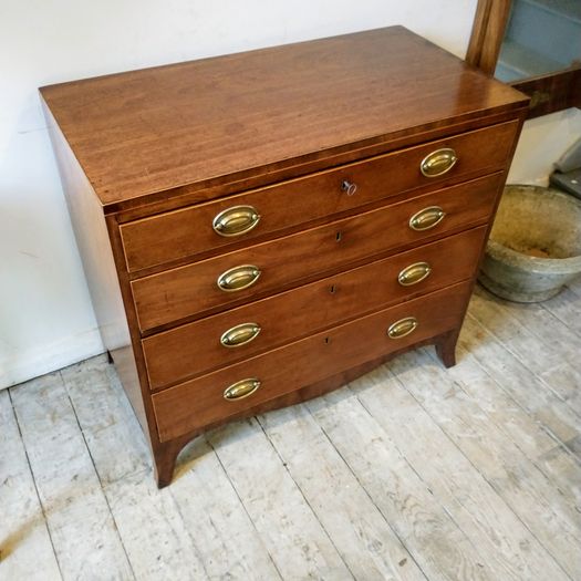 Georgian chest drawers of smallish proportions