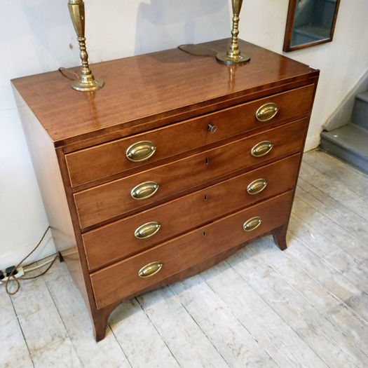 Georgian chest drawers of smallish proportions