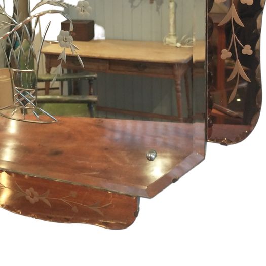 Deco mirror