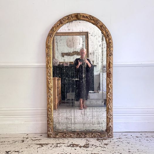 An 18th Italian Carved Giltwood Mirror