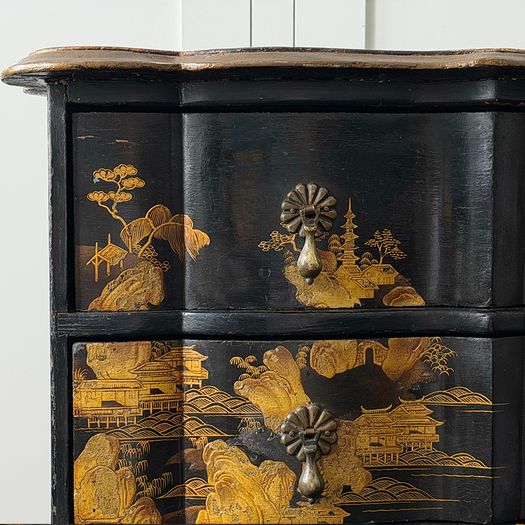 An 18th C Dutch Japanned Chinoiserie Chest
