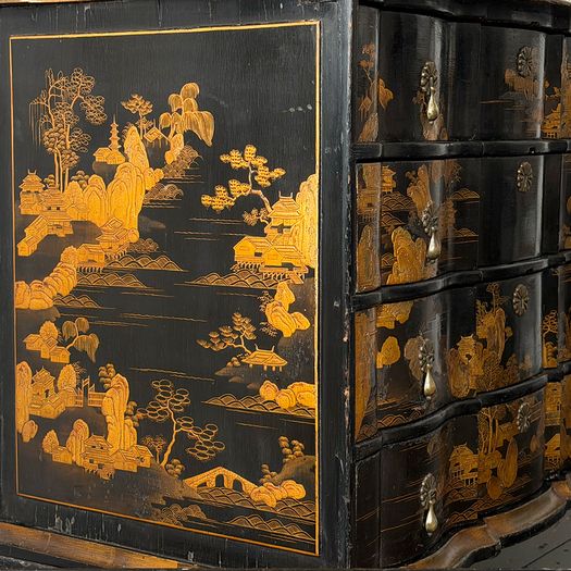 An 18th C Dutch Japanned Chinoiserie Chest