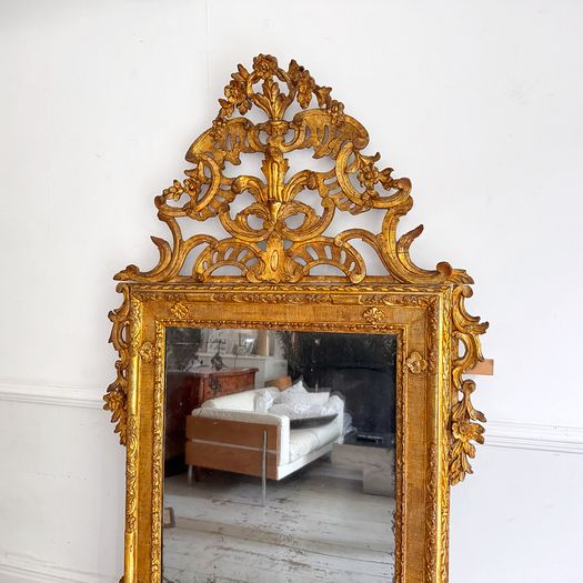 An 18th C Italian Piedmont Carved Giltwood Mirror