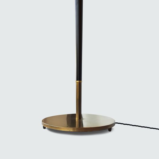 Floor lamp with double tapered stem