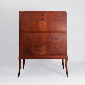 Vintage chest of 4 drawers