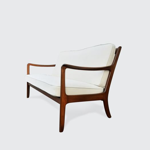 Sofa designed by Ole Wanscher for France & Daverkosen