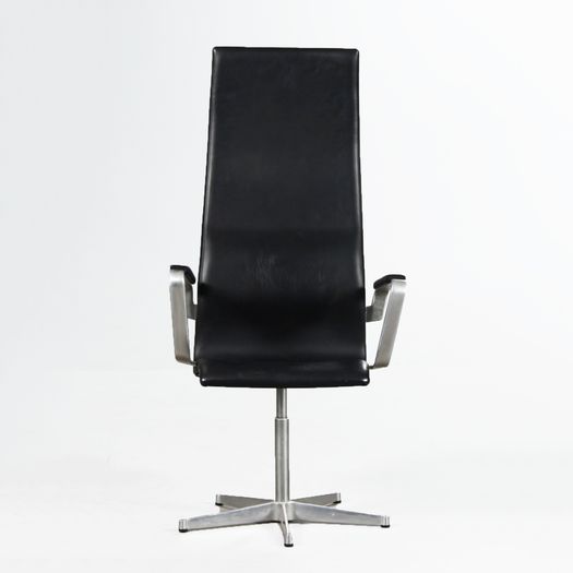 Oxford chair by Arne Jacobsen