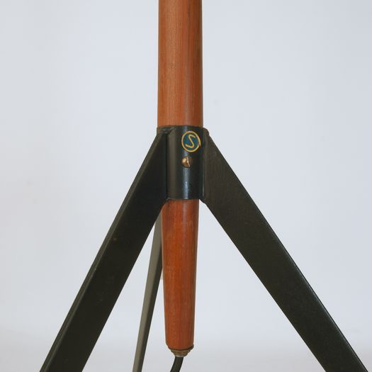 Floor lamp with black metal tripod base