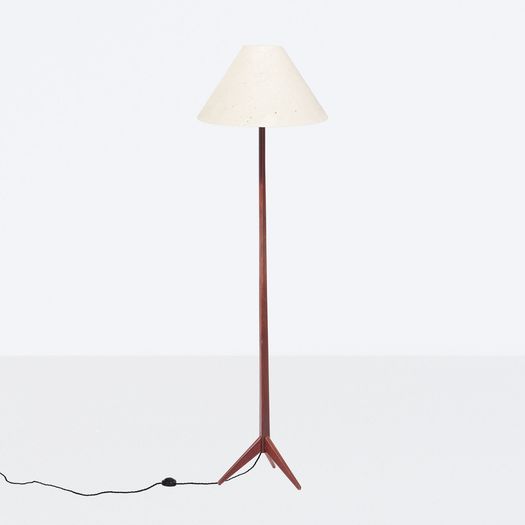 Floor lamp with tripod base