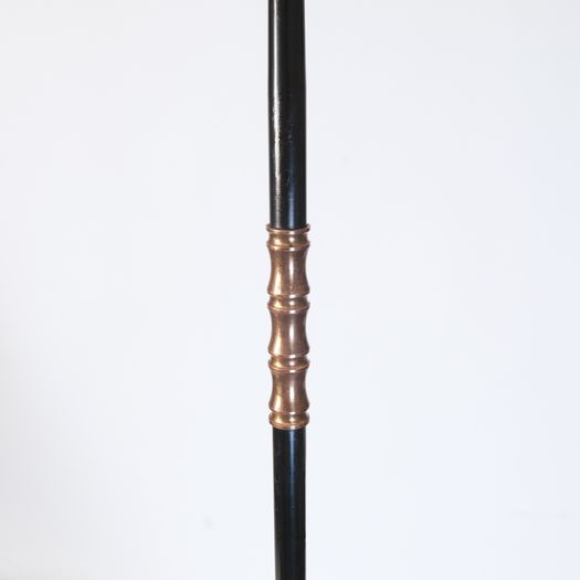 Floor lamp with tripod base