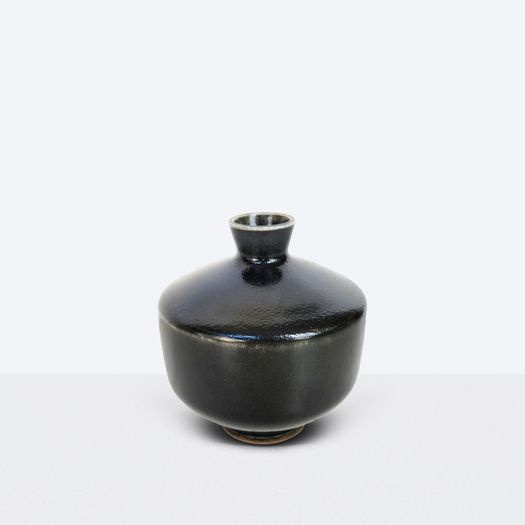 Black vase thrown and glazed by Berndt Friberg